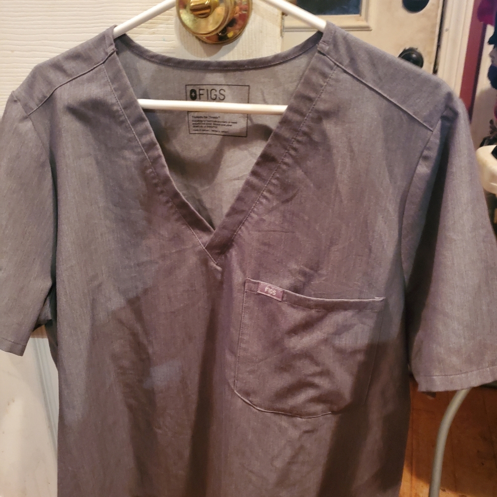 Figs one pocket scrub top in graphite size xxl